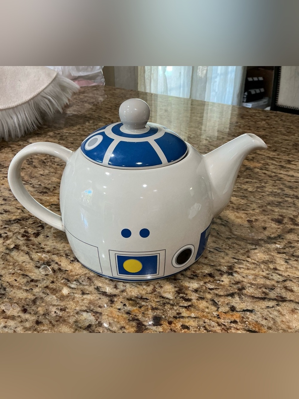 Ceramic Star Wars R2-D2 Tea Pot 36oz - Picture 2 of 7